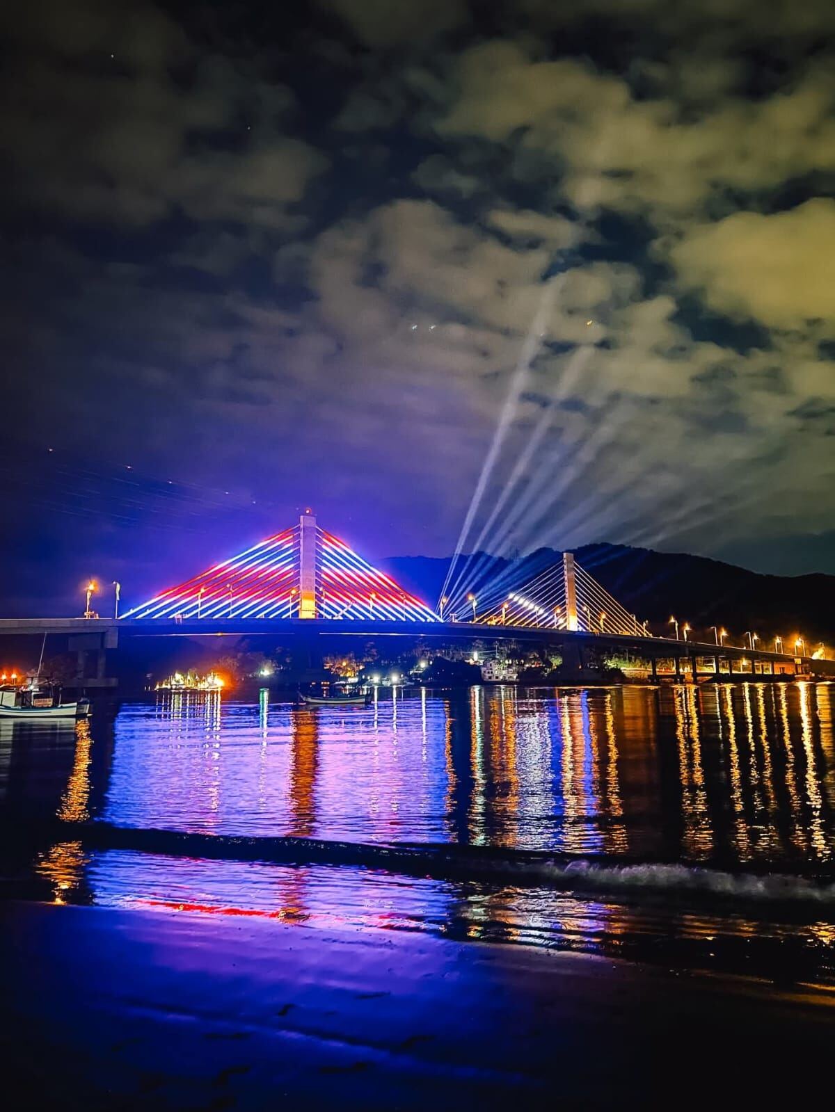 Guaratuba — Pontes de paz