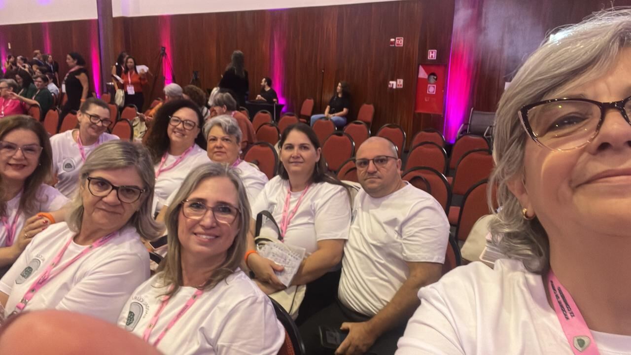 Irmãs da SAF da IPB Guaratuba reunidas no auditório do Congresso Nacional da SAF em Brasília