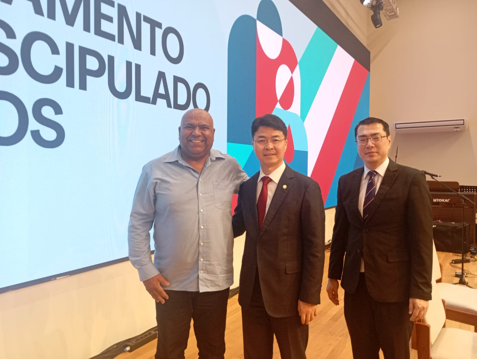 Encontro com líderes coreanos no palco do CAL 2.0